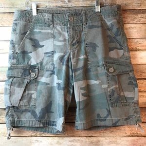Camouflage Shorts Ladies Size 11